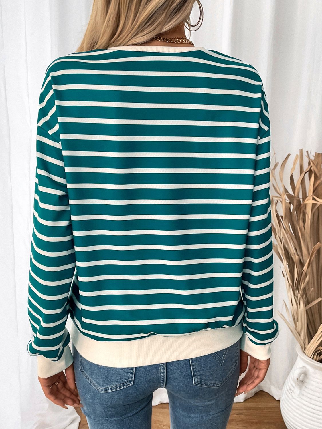 Perfee Striped Contrast Round Neck Long Sleeve Sweatshirt