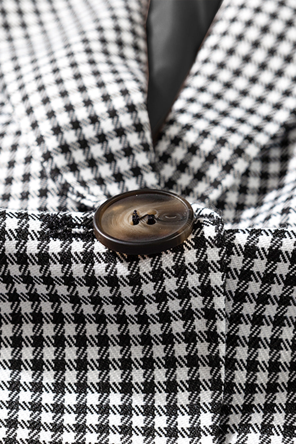 Plaid Lapel Collar Button Cuff Blazer